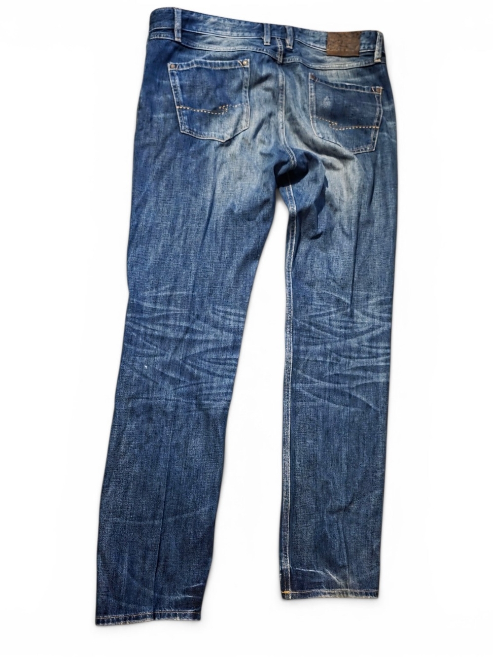 Robert Graham Men's Slim Straight Jeans in Dark Blue Wash - Picture 2 of 6